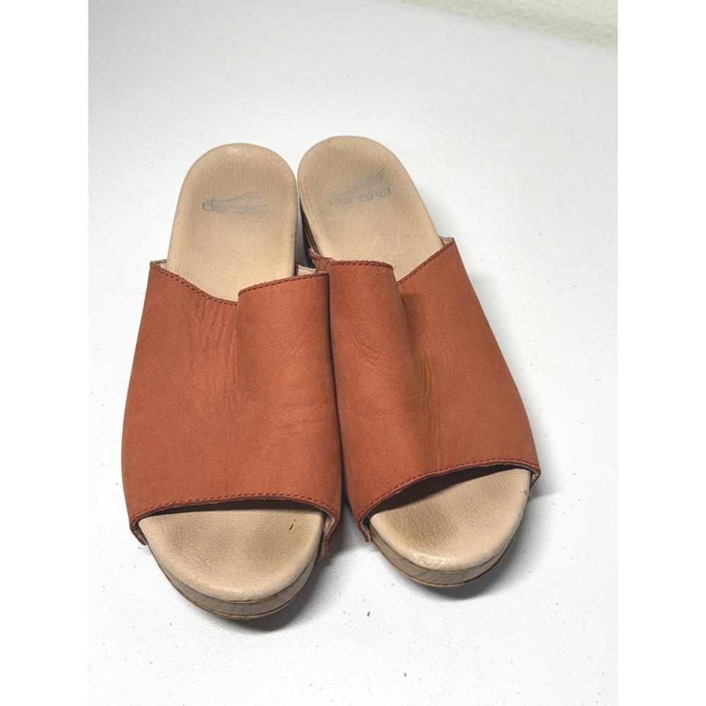 Dansko Leather Clogs Sandals 38/7.5 Orange Wedge‎ Platform Slide Comfort Summer